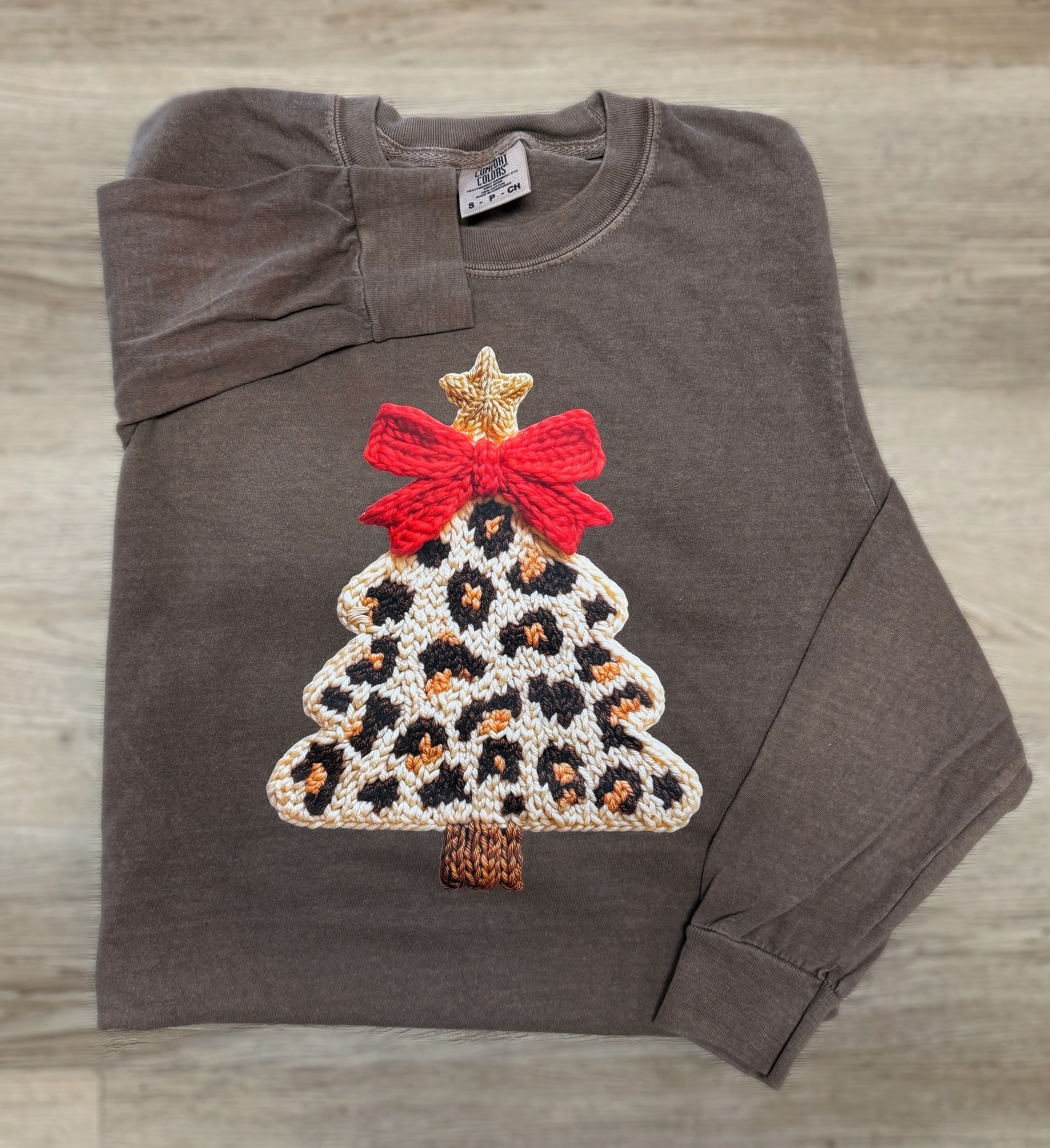 Faux Yarn Cheetah Christmas Tree LS Tee (Made to Order)