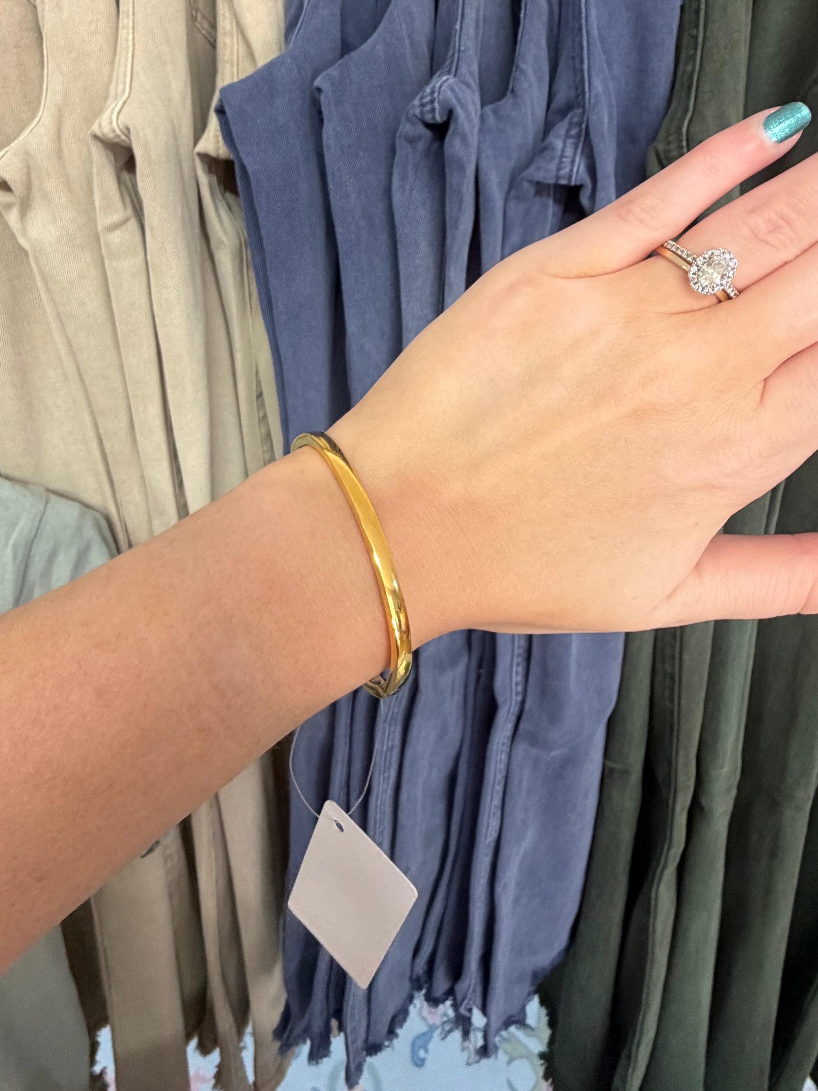 4MM Gemma Bangle