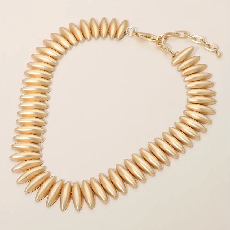 Rib Statement Collar Necklace