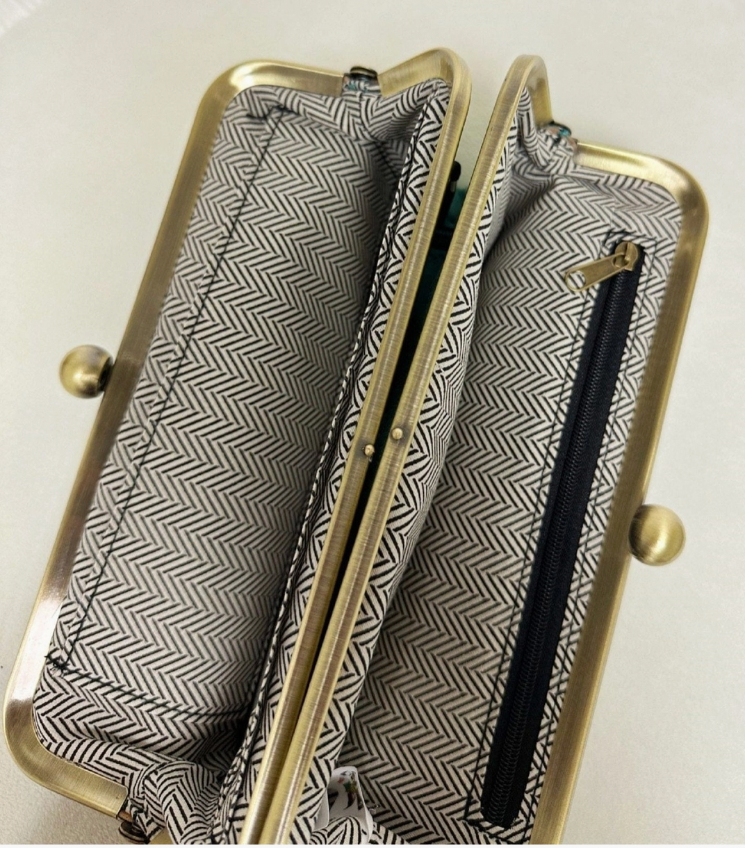 Black Kiss Lock Clutch