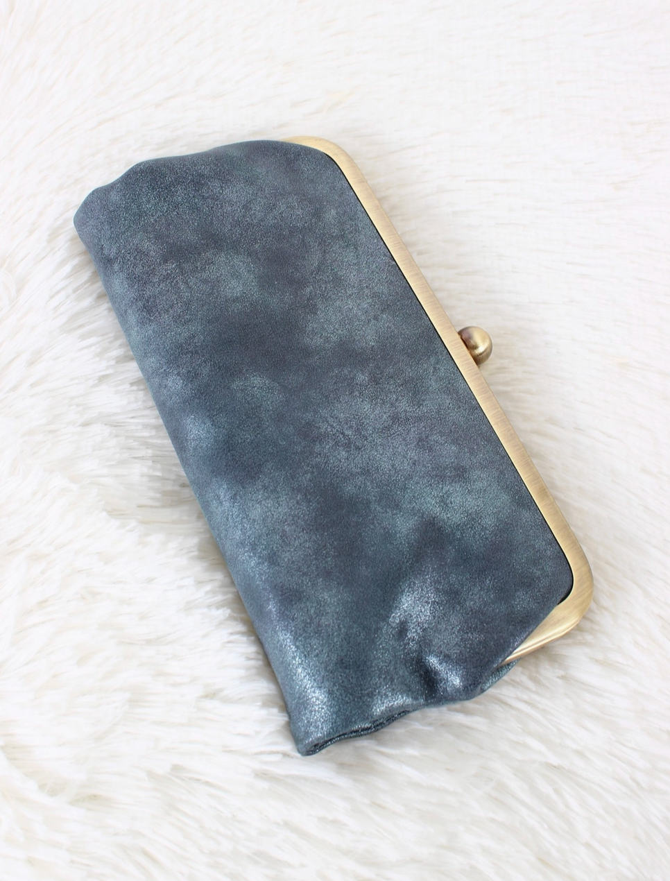 Pearl Navy Kiss Lock Clutch